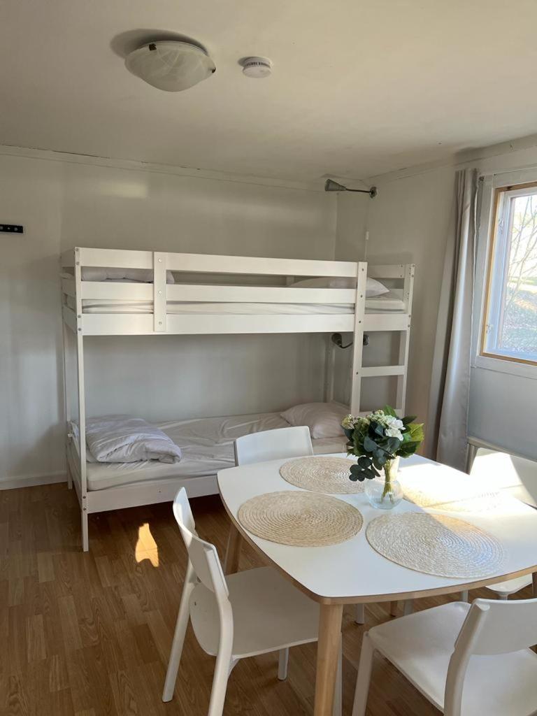 Klaemmingsbergsbadets - Stuga Abborren Gnesta Exteriör bild
