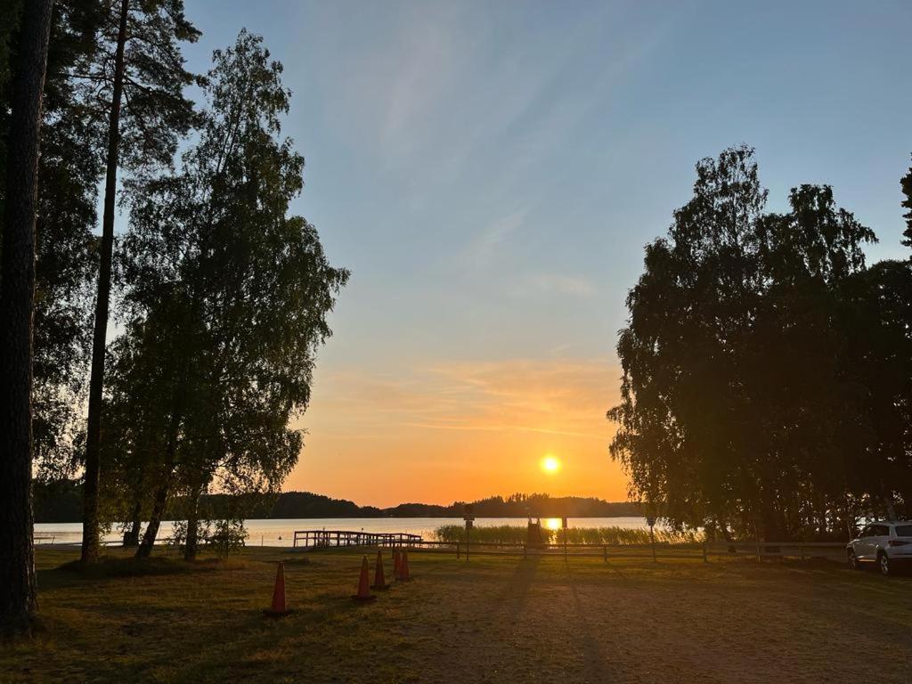Klaemmingsbergsbadets - Stuga Abborren Gnesta Exteriör bild